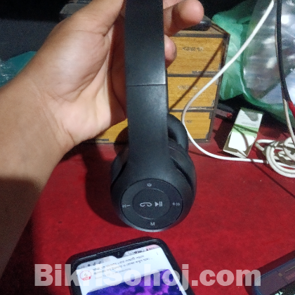 New overhead Bluetooth headphone
